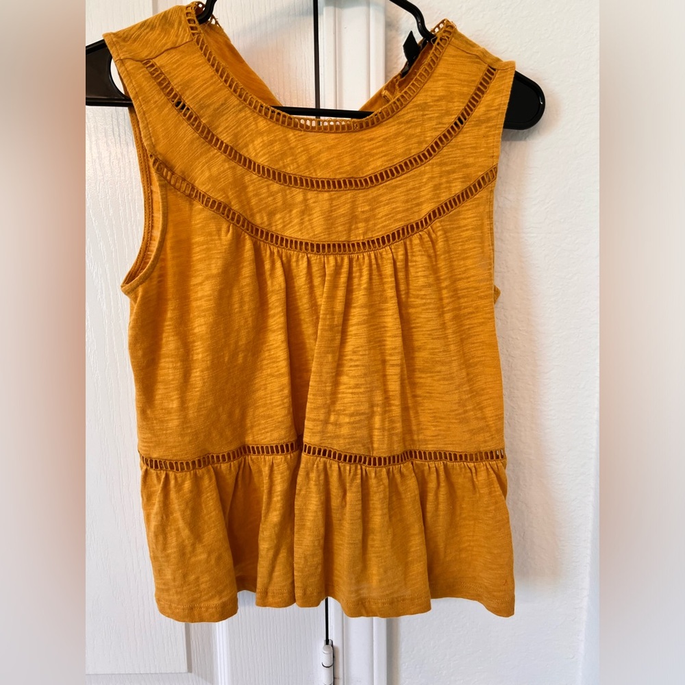 Ann Taylor mustard yellow top, XS